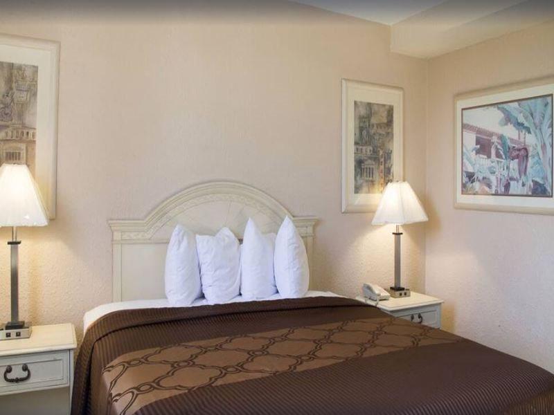 The Consulate Airport/sea World/san Diego Area Hotel 3*