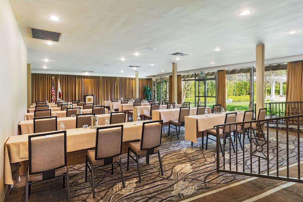 Hotel Handlery