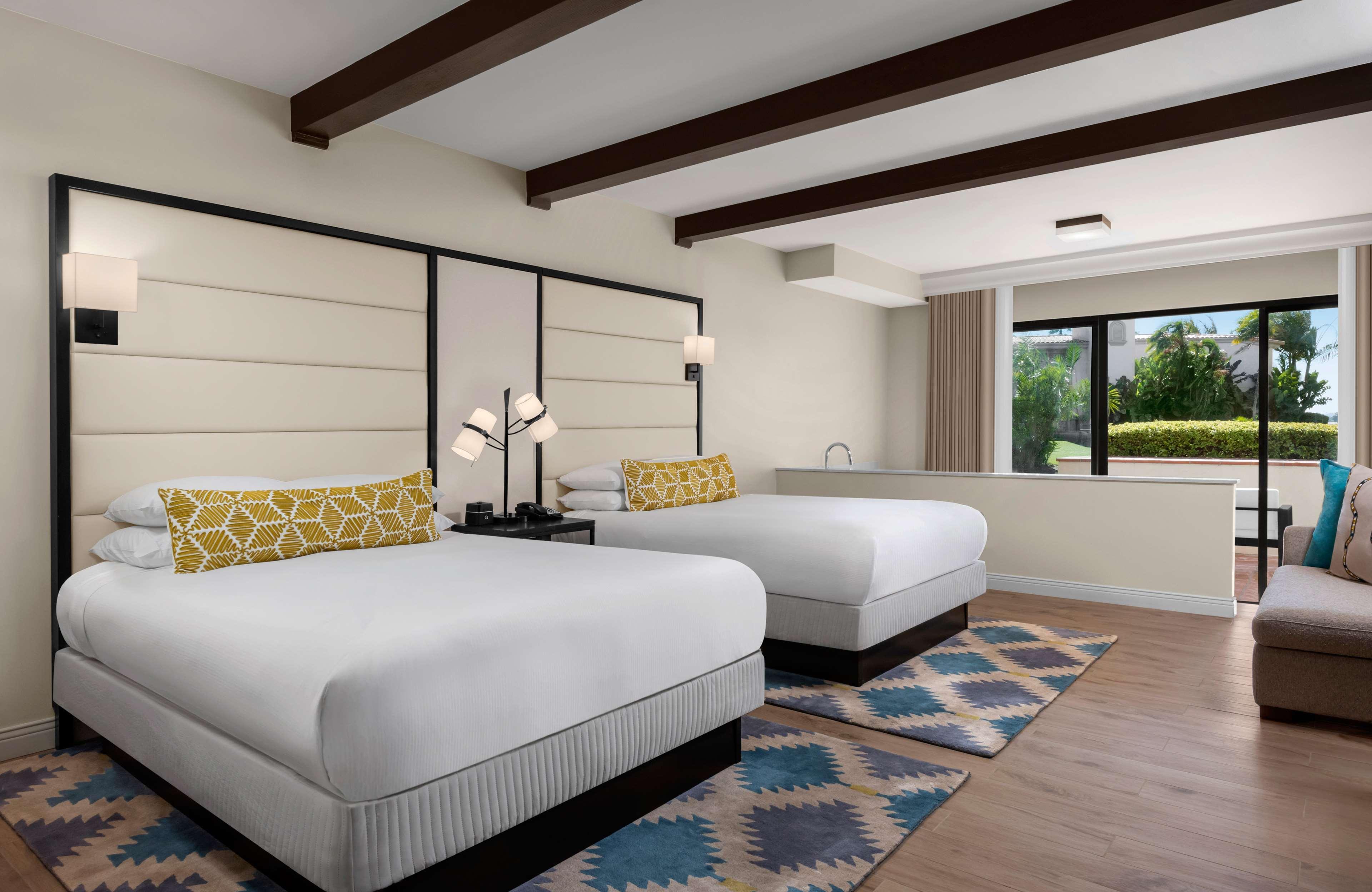 Mission Bay 4*
