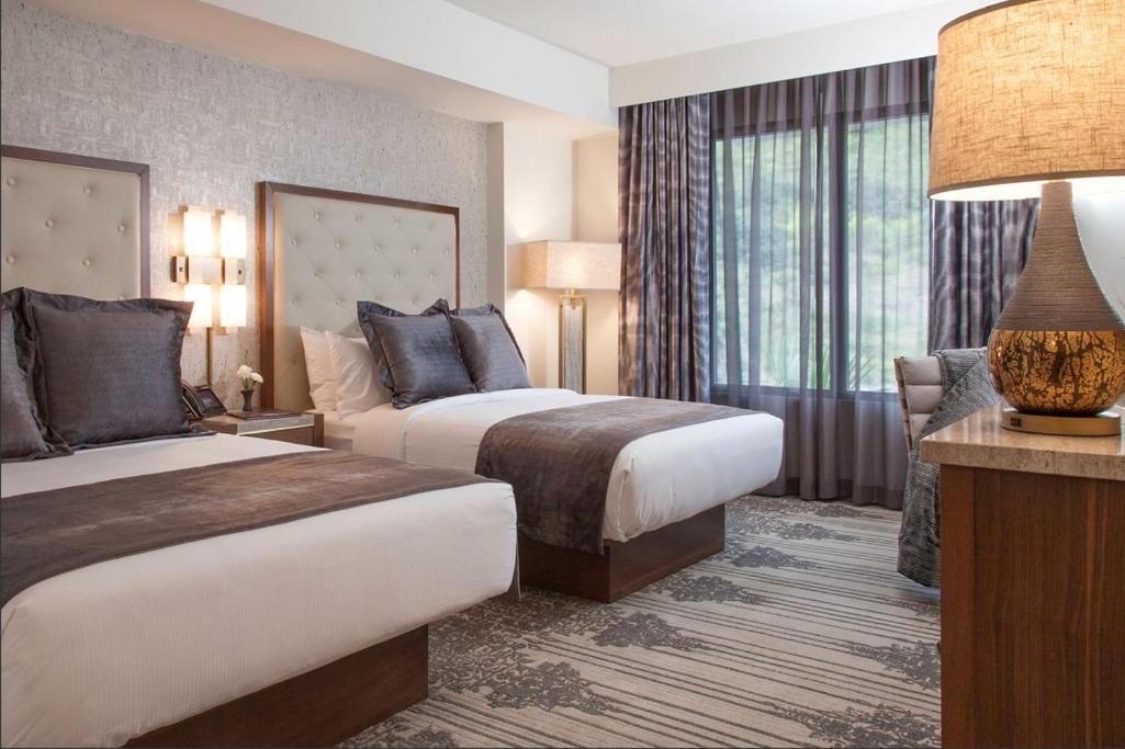 Legacy & Hotel 4*