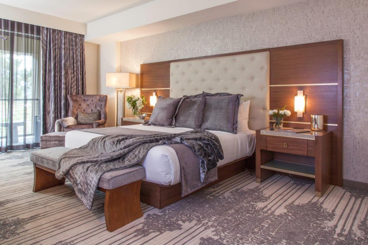 Hotel Legacy & San Diego