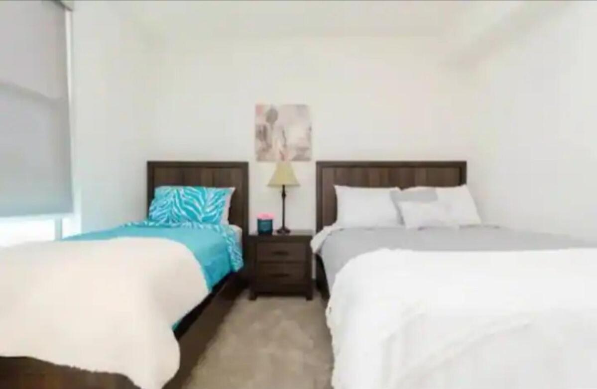 Apartment Chic 2 Bedroom Near Petco Park Convention Center