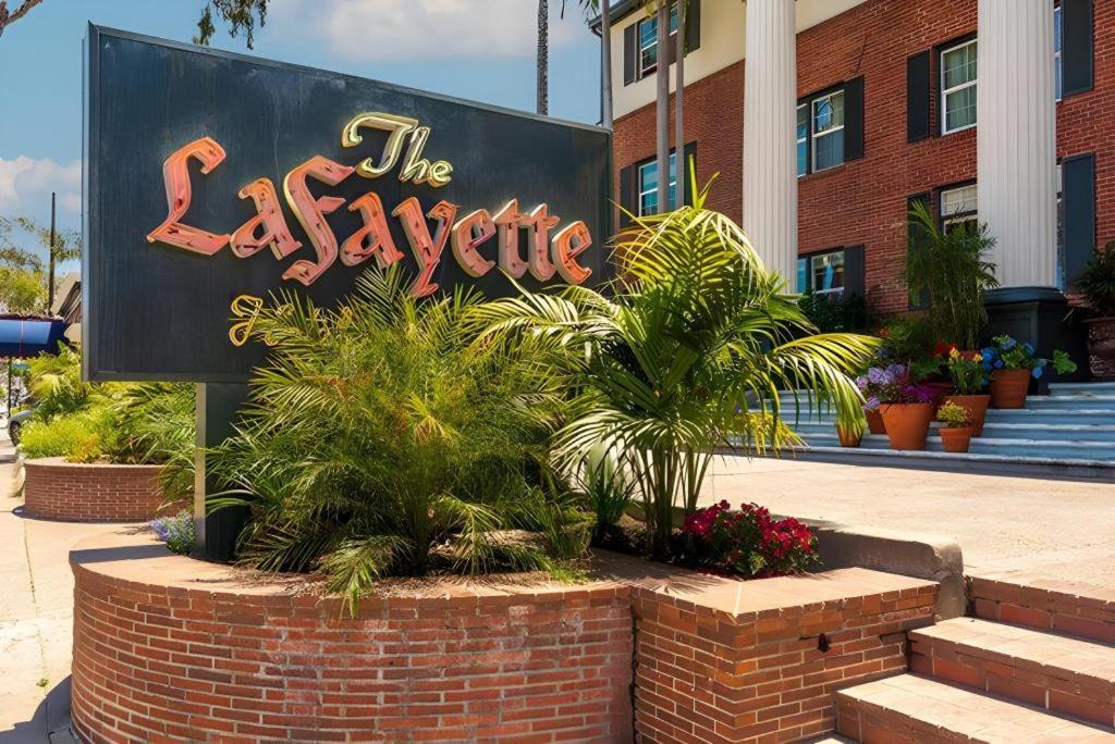 The Lafayette Hotel, Swim Club & San Diego