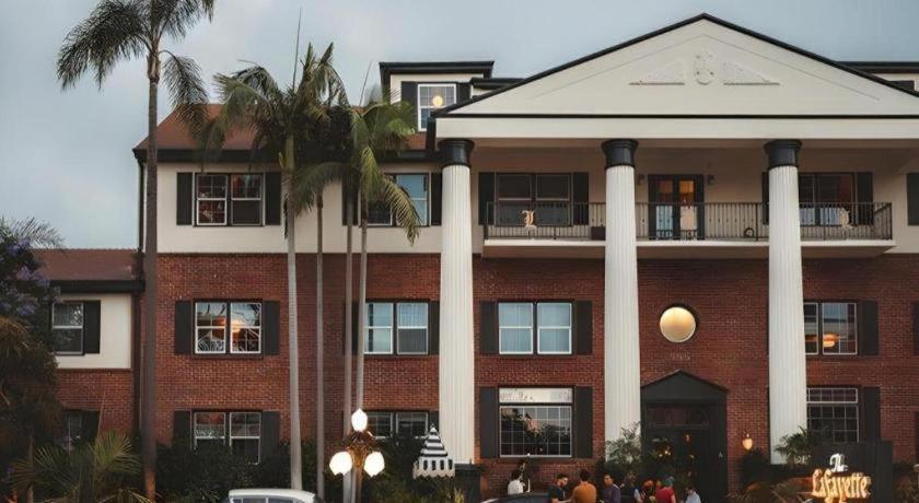 The Lafayette Hotel, Swim Club & San Diego