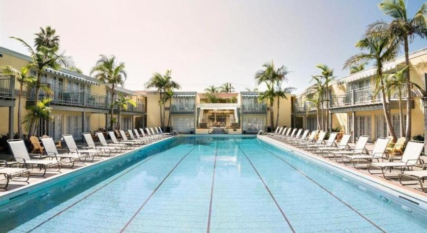 The Lafayette Hotel, Swim Club &
