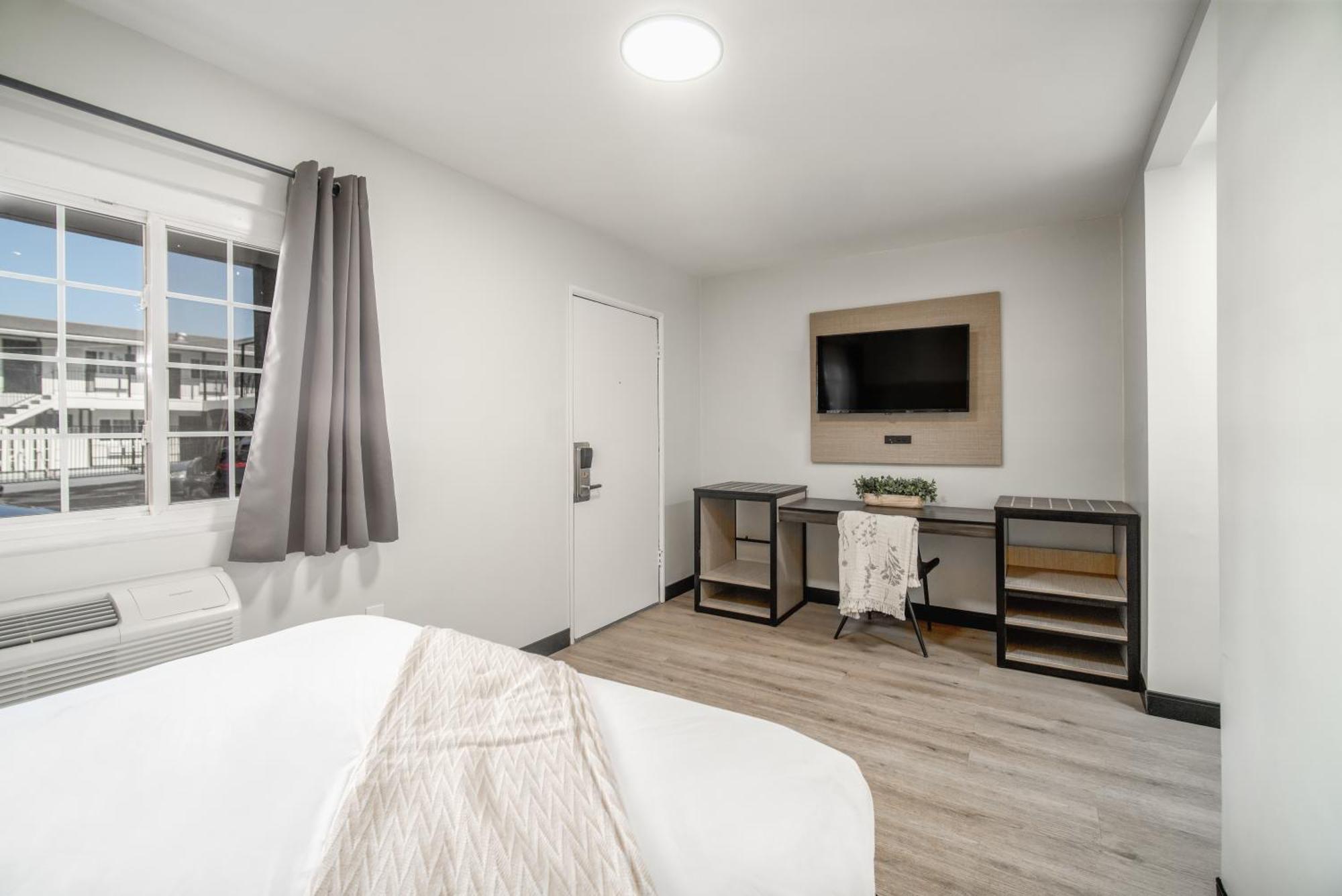 Hotel Flamingo - San Ysidro 2*