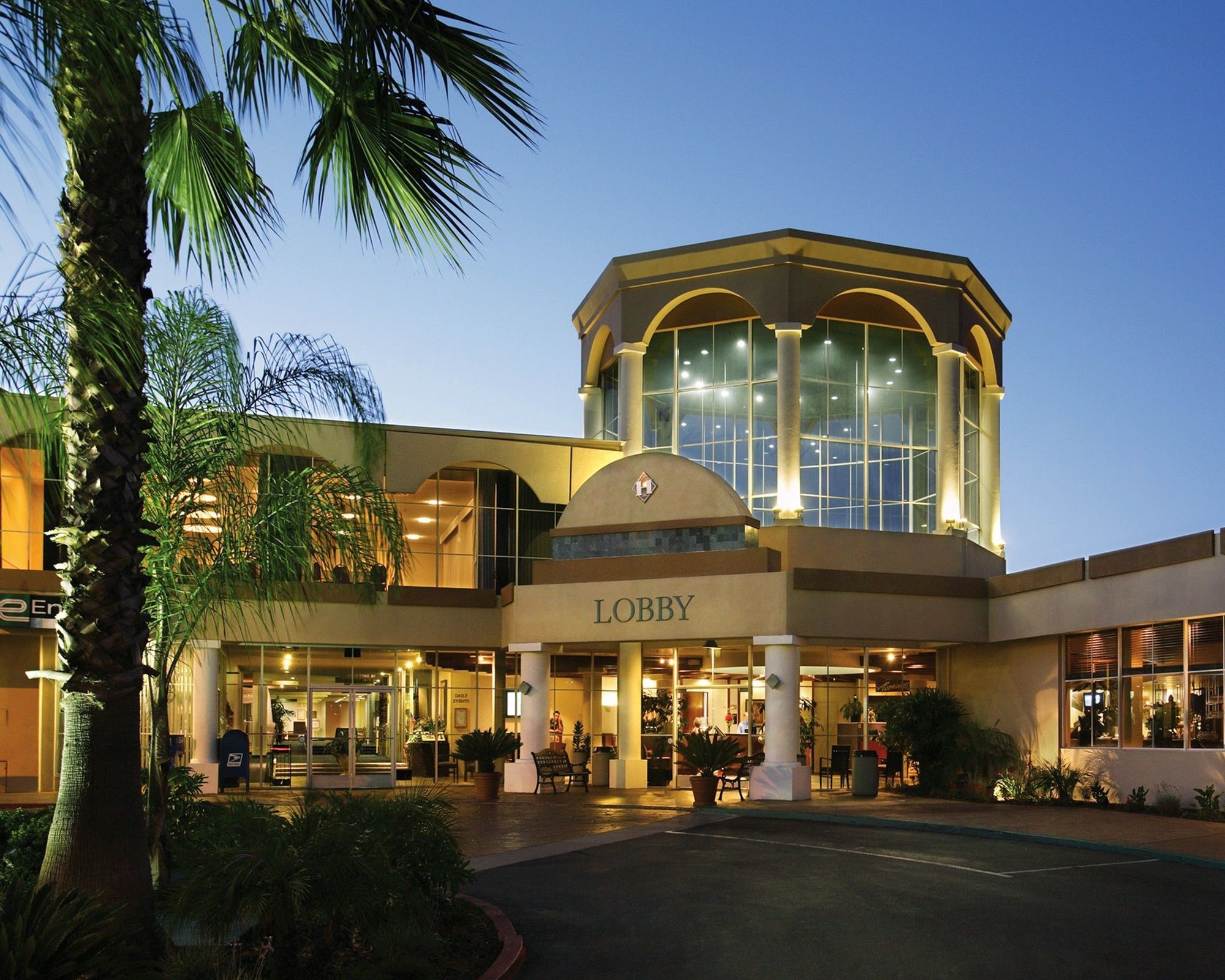 Handlery Hotel