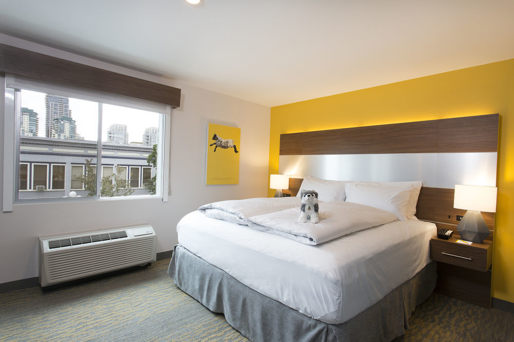 Staypineapple, Hotel Z, Gaslamp San Diego San Diego