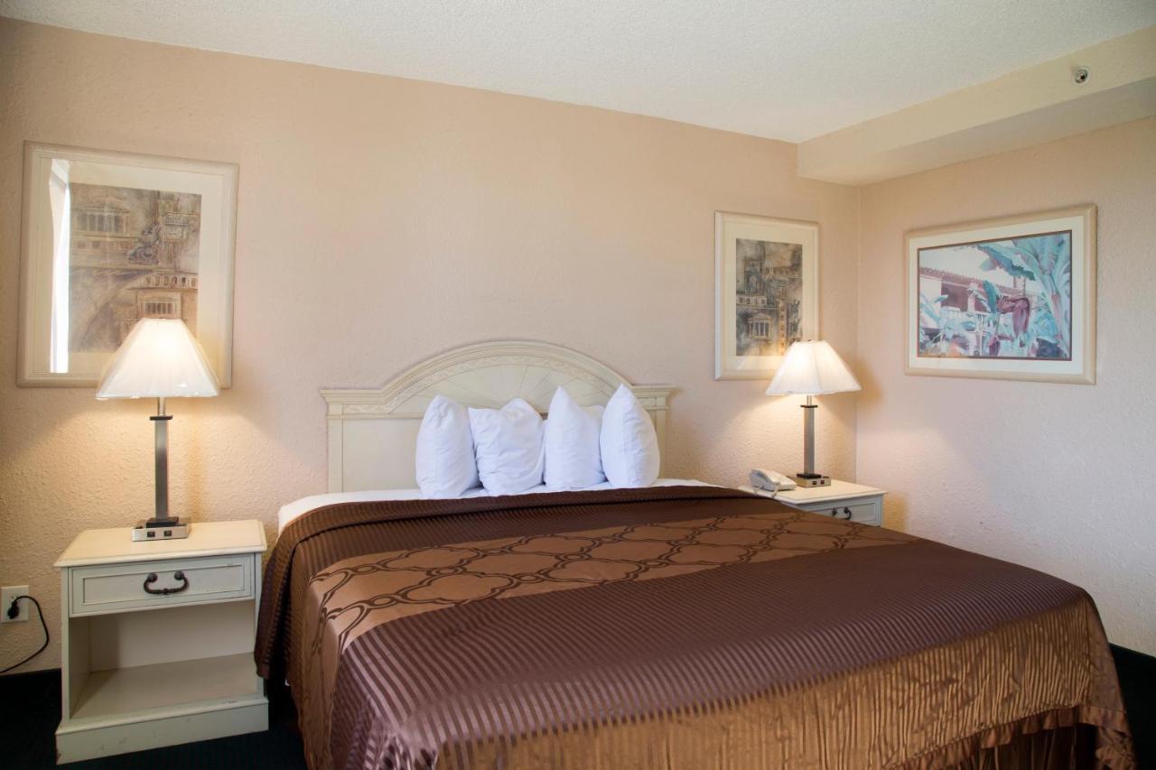 The Consulate Airport/sea World/san Diego Area Hotel San Diego