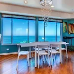 House By The Ocean