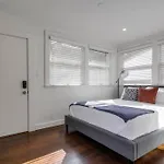 Studio-Large Outdoor Space-15 Minutes To Mission Bay