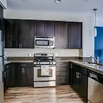 Wanderjaunt - Luxe Mission Valley Apts