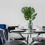 Sd Dazzling Apt Sleeps 6
