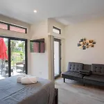 Cute Studio With Large Balcony And Great Park View