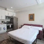 Spacious 1 Bedroom Apartment In Heart Of San Diego