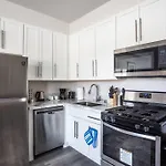 2 Bedroom, 2 Bathroom Detached Apt Max 7 Sleepers