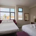 Downtown View 4 Sleepers Studio- Great For Getaway