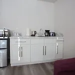 One Bedroom Apartment With Sd Downtown View