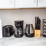 Luxurious Furnished Studio W Full Kitchen In Sd