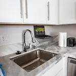 Luxurious Furnished Studio W Full Kitchen In Sd