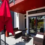 Cute Studio With Large Balcony And Great Park View