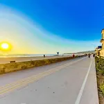 200-Surf Stars Penthouse