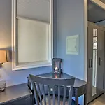 Torrey Spa Suite Modern San Diego Studio!