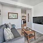 Stylish San Diego Apartment With Smart Tv!