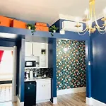 Modern Design Studio For Two Gaslamp District! Located In The Heart Of Downtown San Diego!