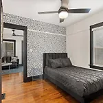 Craftsman Bungalow- University Heights 2Br Home