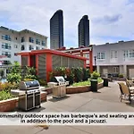 28 Night Minimum In The Gaslamp Quarter By Petco Park, Pool, Jacuzzi, Dogs Ok