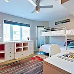 Crown Jewel In Mission Beach At Ocean Front Walk