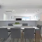 Haines Luxury Dream Home - Bay Views, Rooftop, Fire Pit & Ac