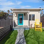Classic Beach Bungalow - Parking, Private Patio & Pet Friendly!