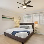 Windnsea Beach Perfection - Walk2Beach, Pet Friendly & Parking
