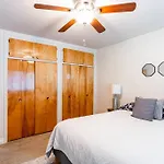 Casa Flora -2Br- Free Parking In Little Italy!