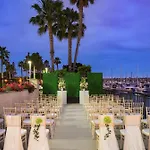 Hilton San Diego Airport/Harbor Island