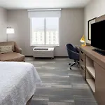 Hampton Inn & Suites San Diego Airport Liberty Station