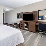 Hampton Inn & Suites San Diego Airport Liberty Station