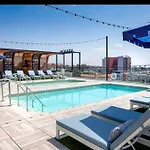 Lux Apt With Rooftop Pool By Petco Park And Convention Center 41