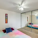 Sunny San Diego Condo Near Hospitals!