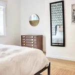 Boutique Suite In Downtown San Diego