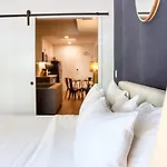 Ambient Oasis In The Heart Of San Diego