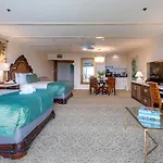 Pacific Terrace Hotel