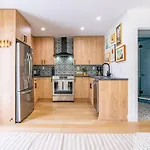 Quaint Studio In Charming Marston Hills