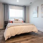 5Bd Family, Event Friendly 4Plex Steps2Beach