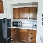 Centrally Located 2 Master Bedrooms To Explore All San Diego Has To Offer