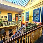 Gaslamp Hostel
