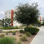 2 Bedroom Apt For Uc San Diego Affiliate, Short-Term Sublease
