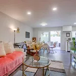 Entire Modern 4-Bedroom Home W Pool, King Bed, Garage, Prime Location